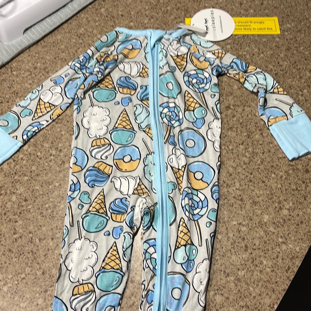 Little sleepies new 3-6 month